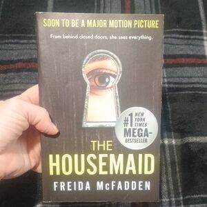 The Housemaid by Freida McFadden Book
